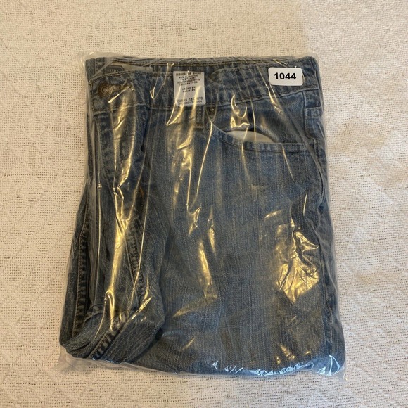 Levi's Jeans Womens 18 Short Mid Rise Bootcut Medium Wash Blue Denim - Picture 16 of 16